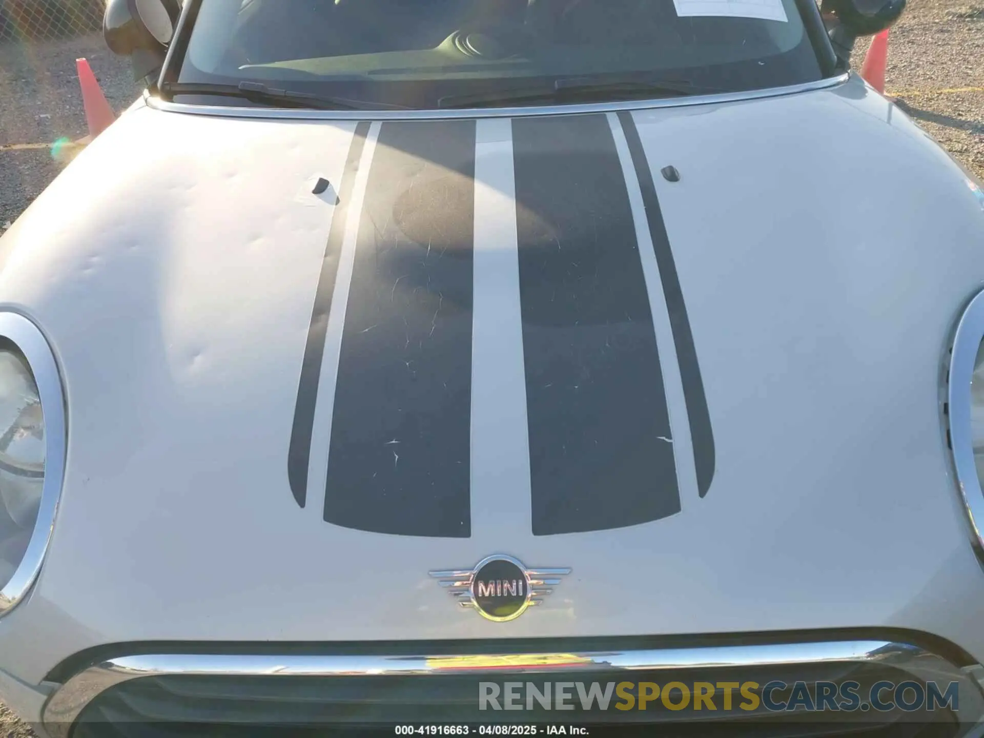 6 Photograph of a damaged car WMWLN5C56K2E34756 MINI CLUBMAN 2019