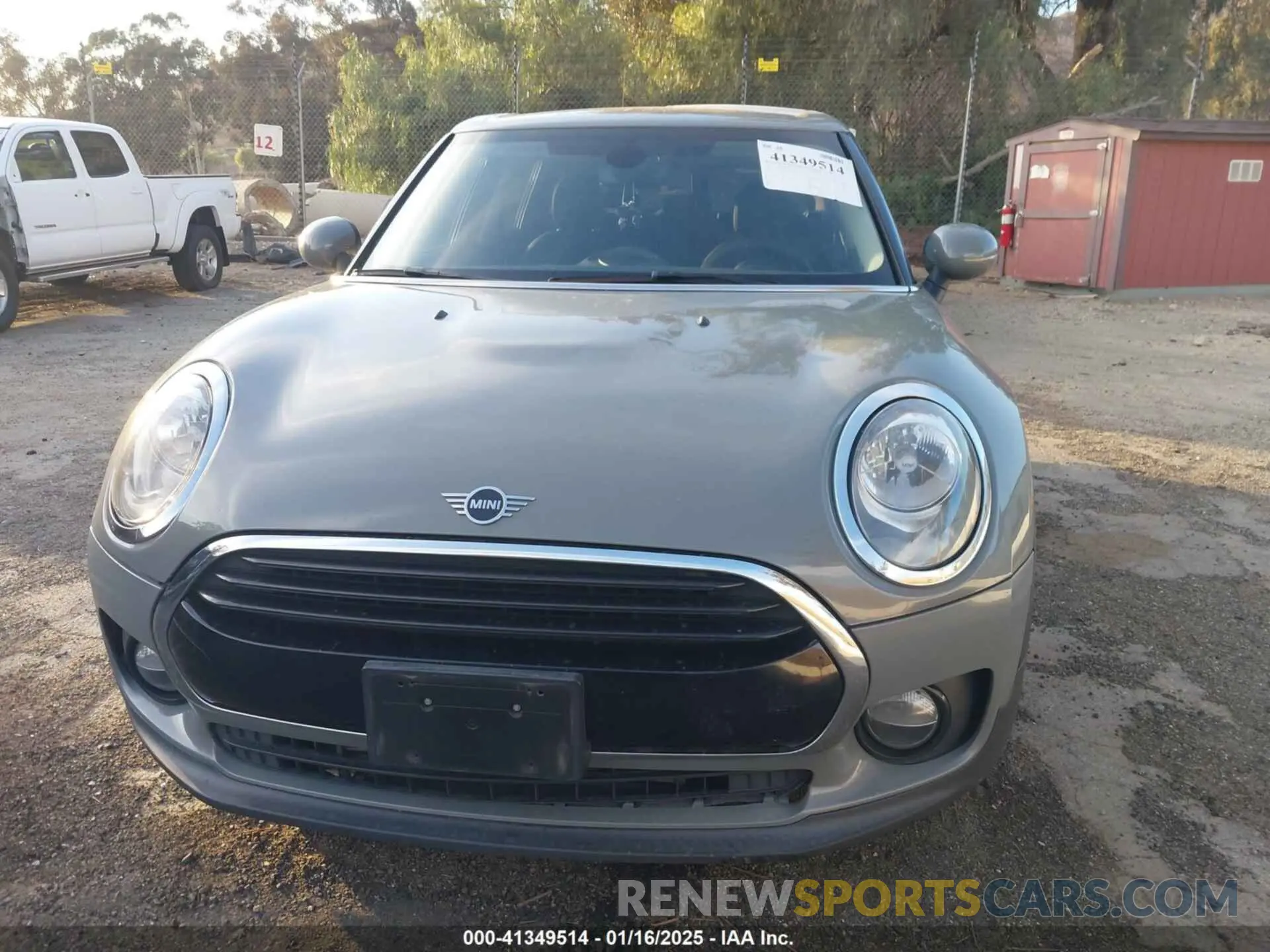 13 Photograph of a damaged car WMWLN5C59K2G82399 MINI CLUBMAN 2019