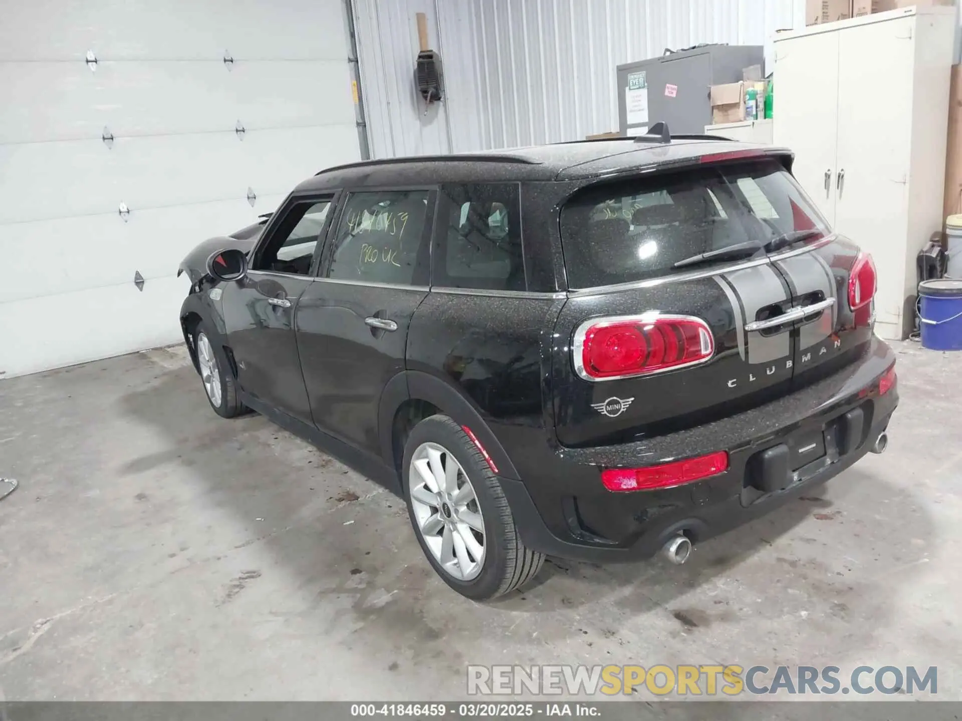 3 Photograph of a damaged car WMWLU5C56K2G04360 MINI CLUBMAN 2019