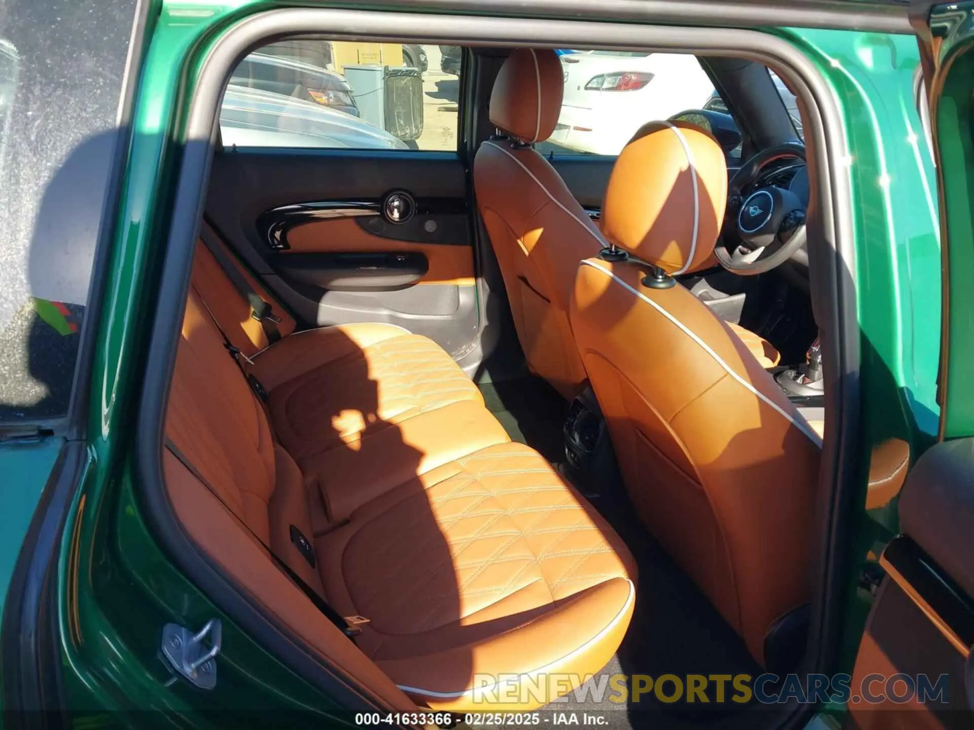 8 Photograph of a damaged car WMWLV7C07M2P42132 MINI CLUBMAN 2021