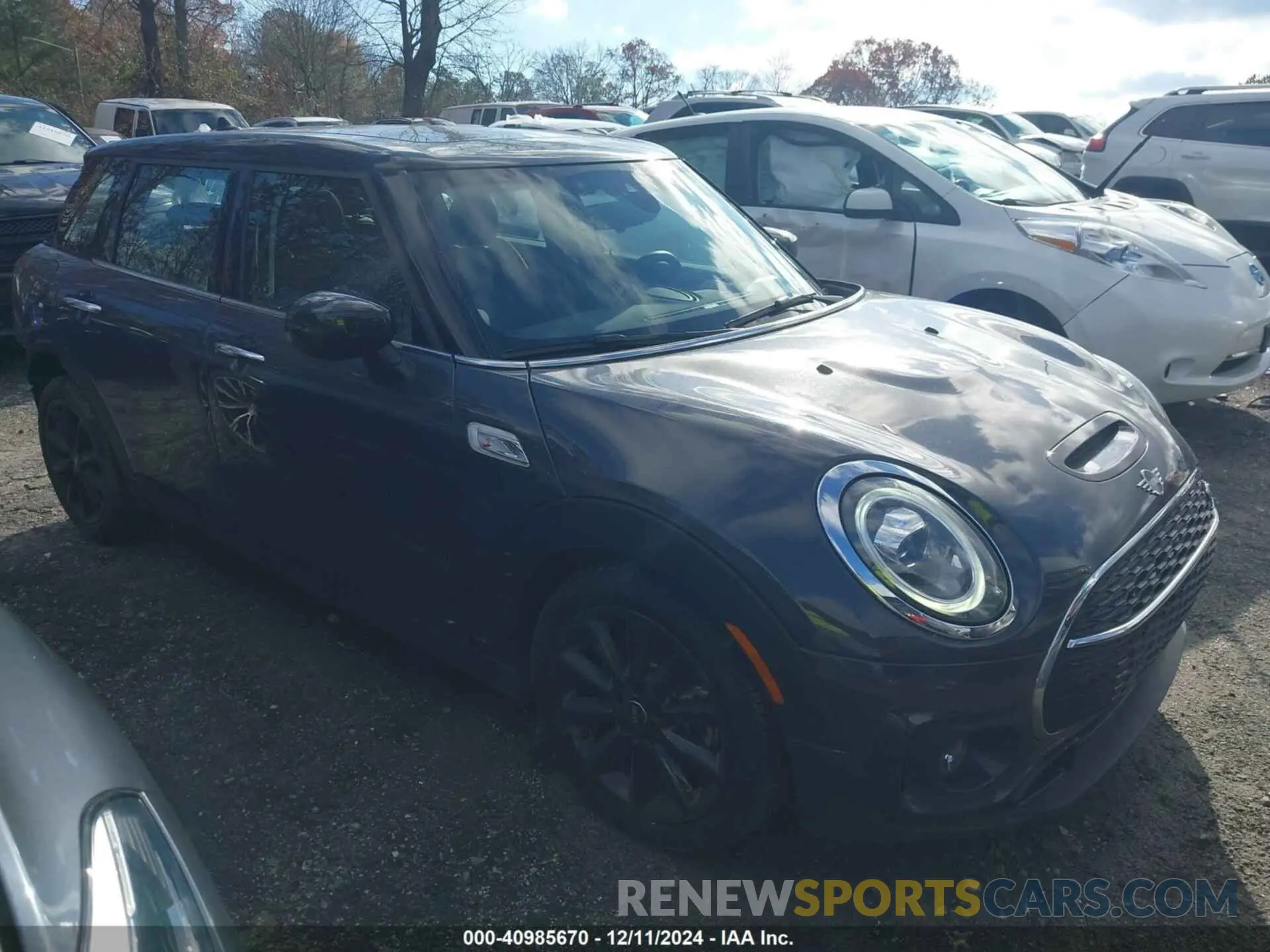 1 Photograph of a damaged car WMWLV7C09M2N98258 MINI CLUBMAN 2021