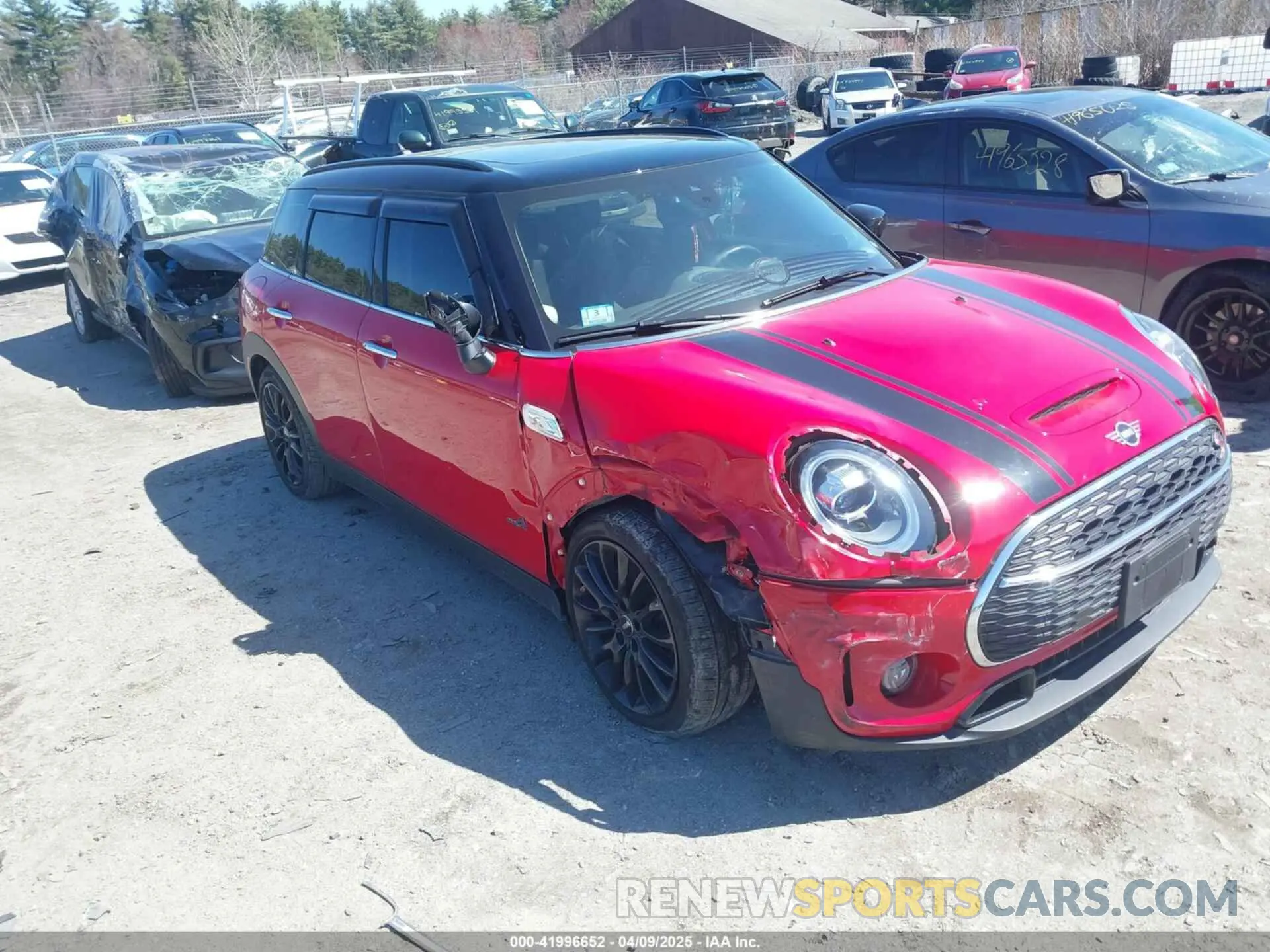 1 Photograph of a damaged car WMWXJ1C01M2P11985 MINI CLUBMAN 2021