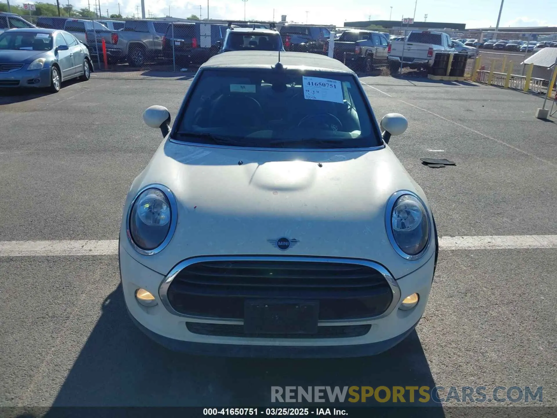 6 Photograph of a damaged car WMWWG5C52K3D01641 MINI CONVERTIBLE 2019