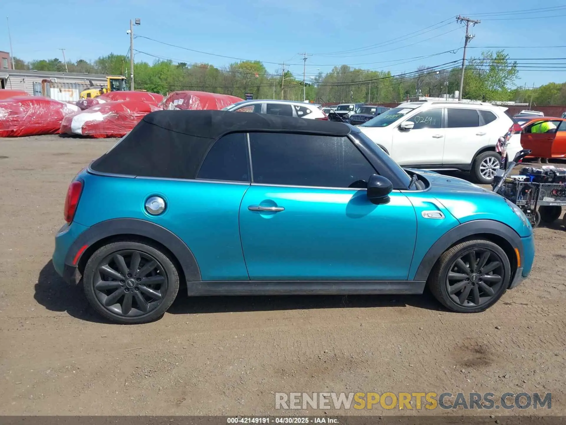 13 Photograph of a damaged car WMWWG9C54K3E41195 MINI CONVERTIBLE 2019