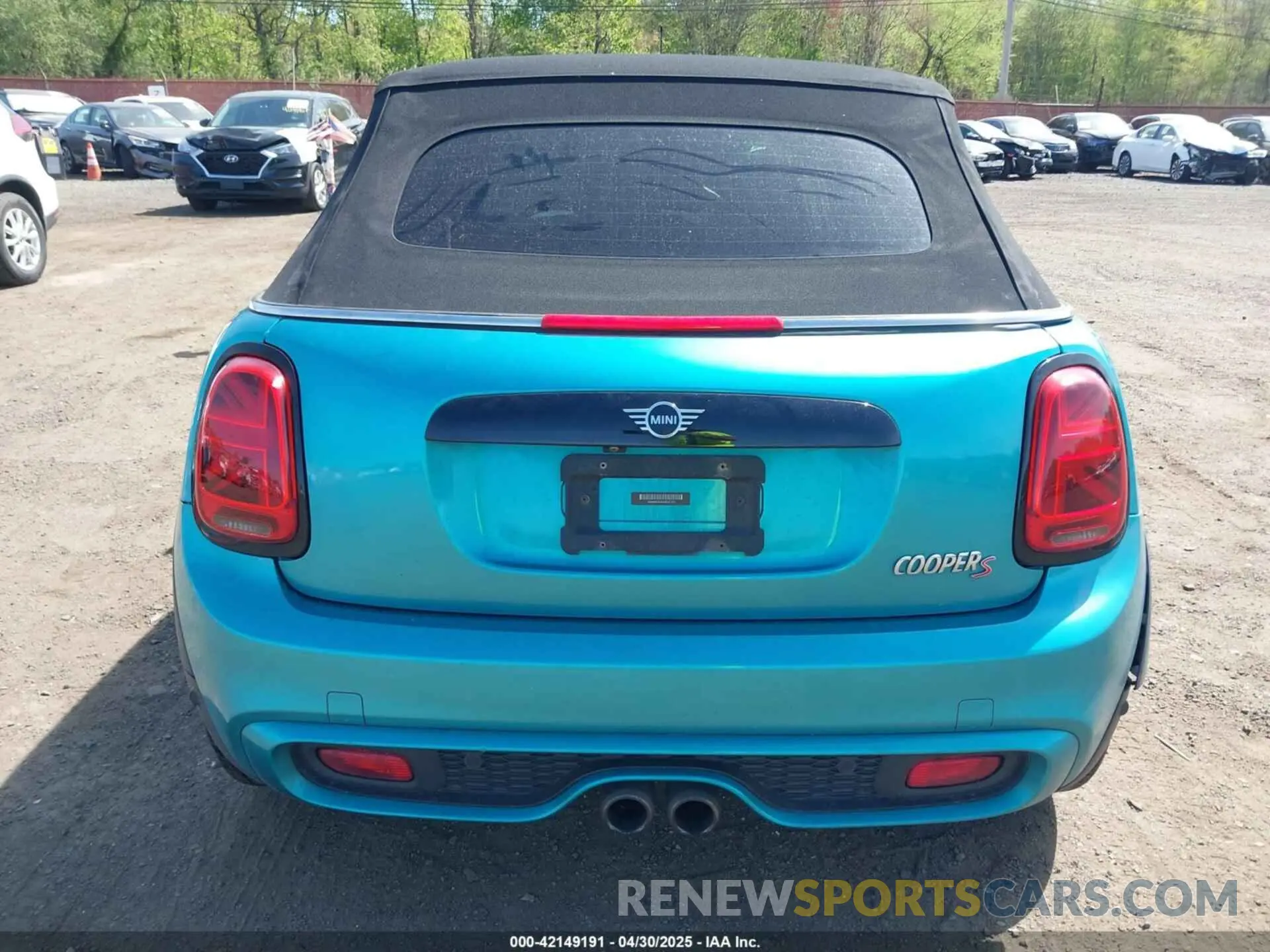16 Photograph of a damaged car WMWWG9C54K3E41195 MINI CONVERTIBLE 2019