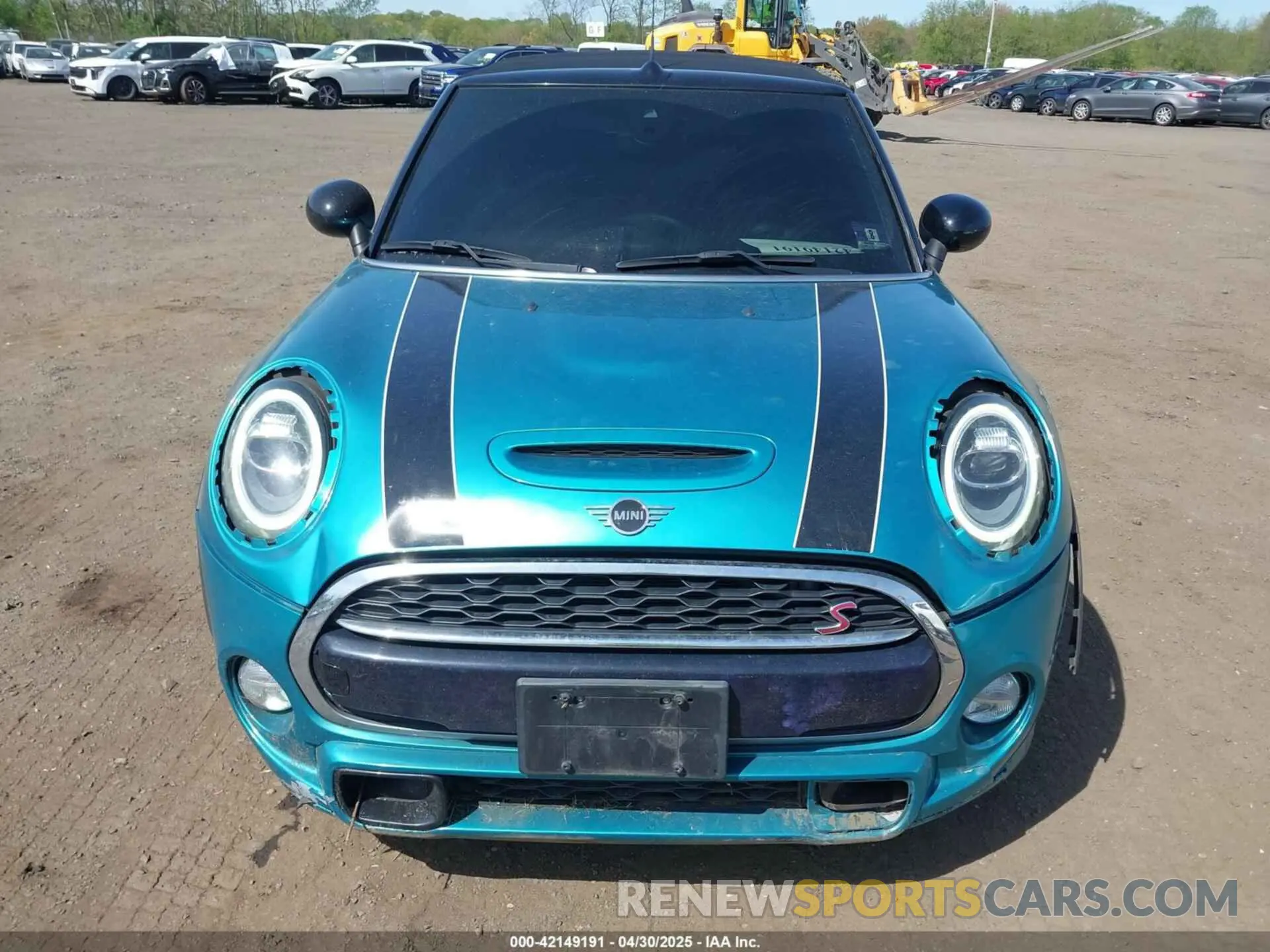 17 Photograph of a damaged car WMWWG9C54K3E41195 MINI CONVERTIBLE 2019