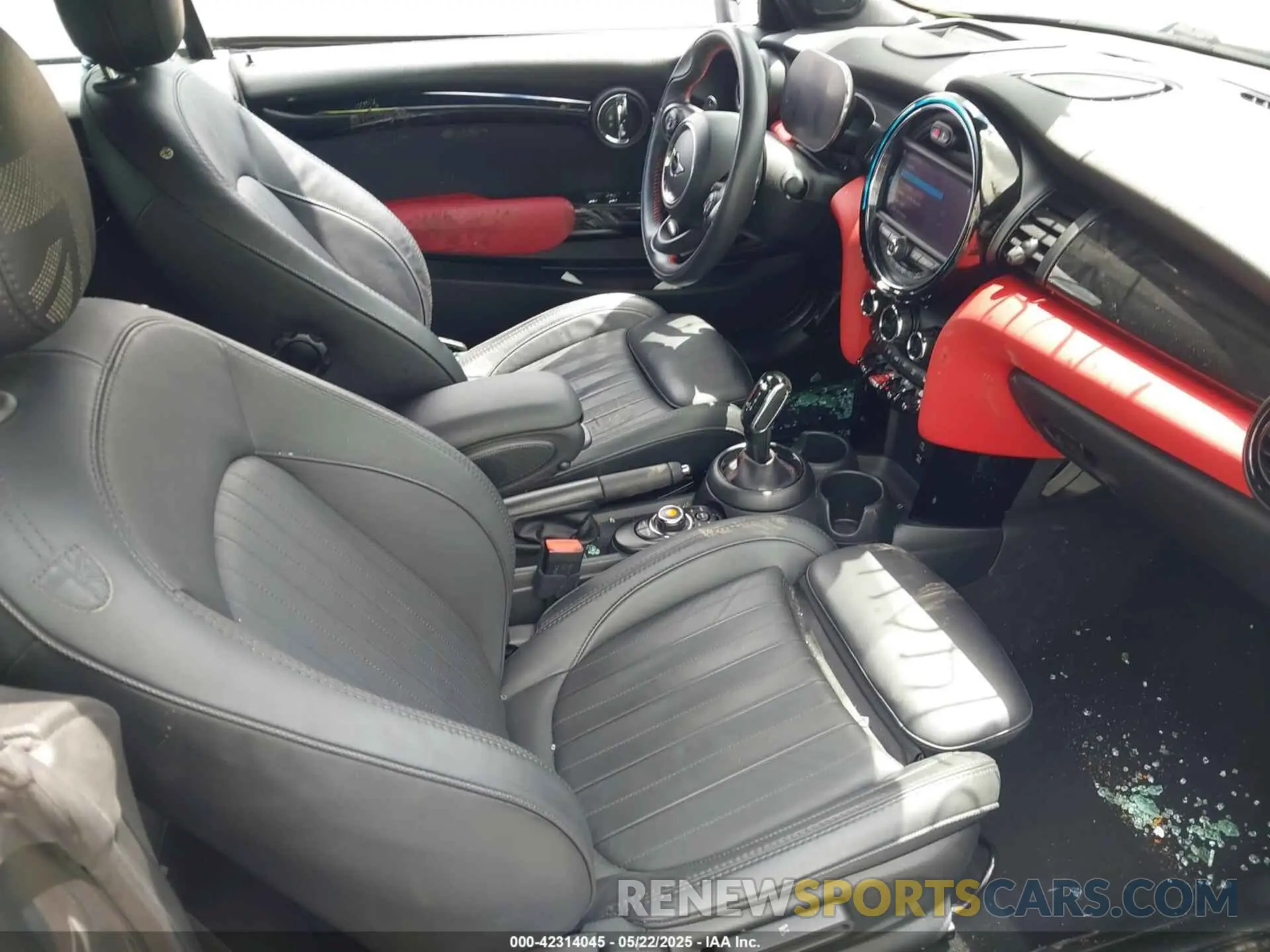 5 Photograph of a damaged car WMWWJ5C06M3M15700 MINI CONVERTIBLE 2021