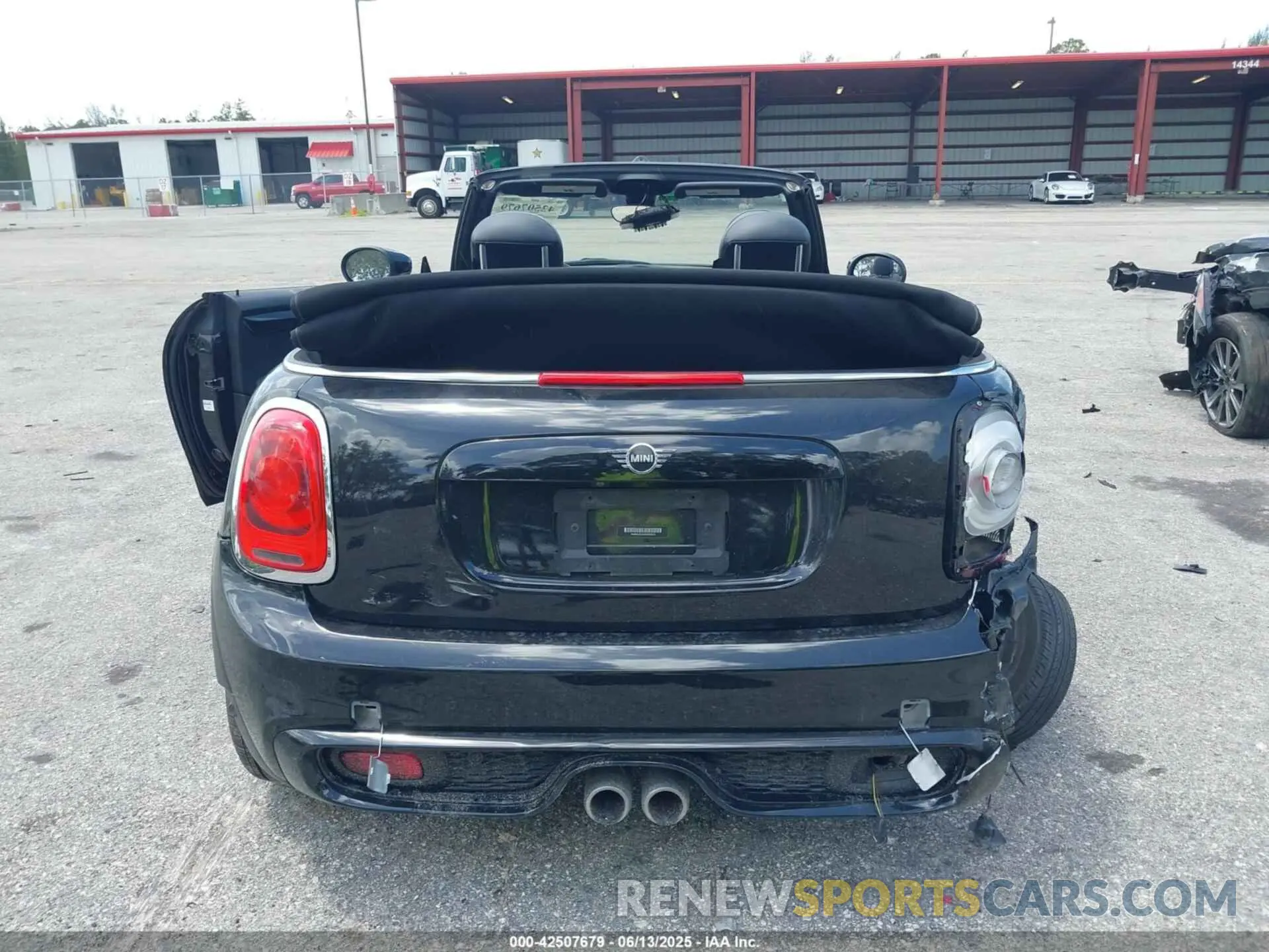 15 Photograph of a damaged car WMWWJ5C0XM3M08622 MINI CONVERTIBLE 2021