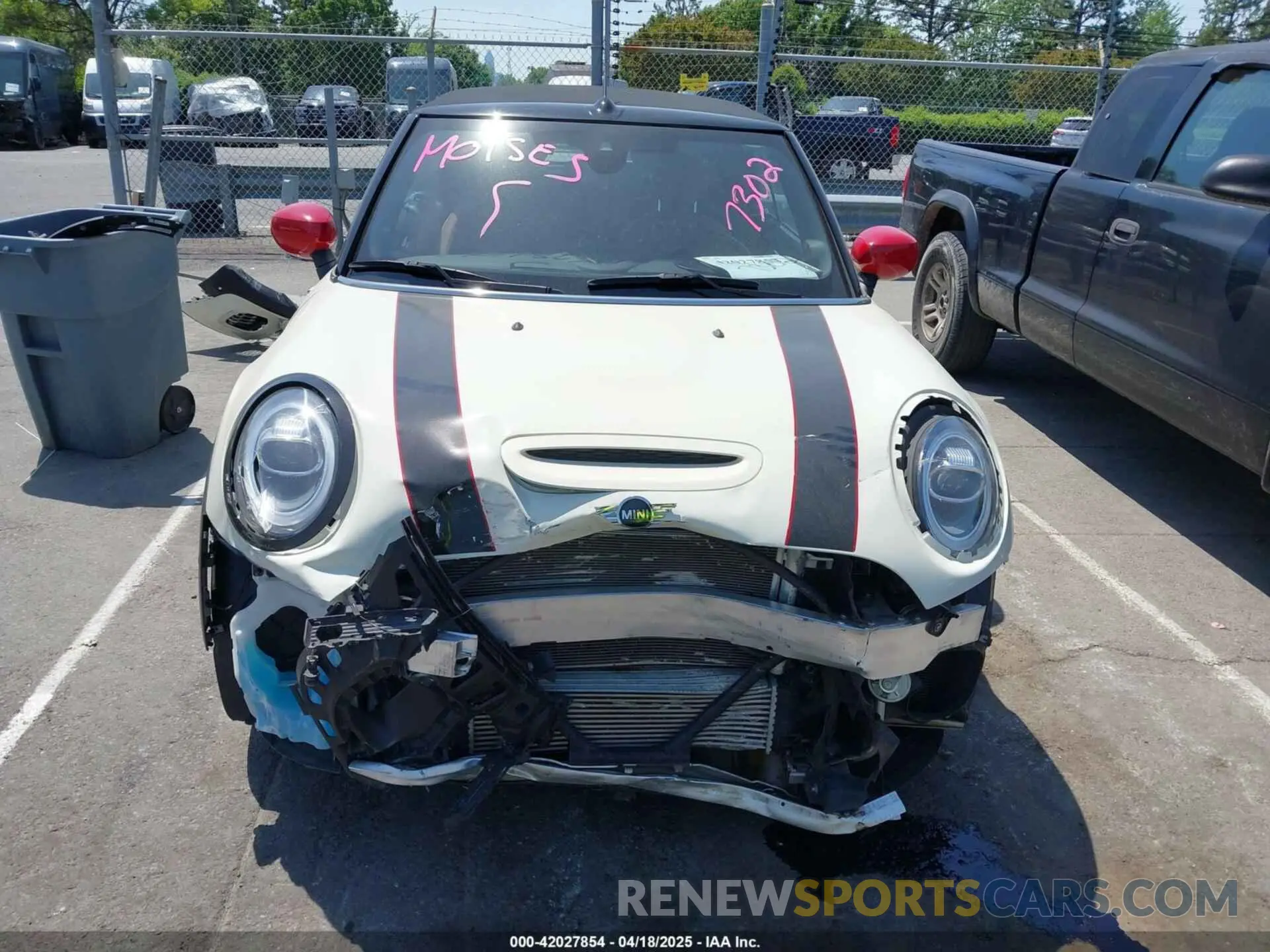11 Photograph of a damaged car WMWWJ9C0XM3M07302 MINI CONVERTIBLE 2021