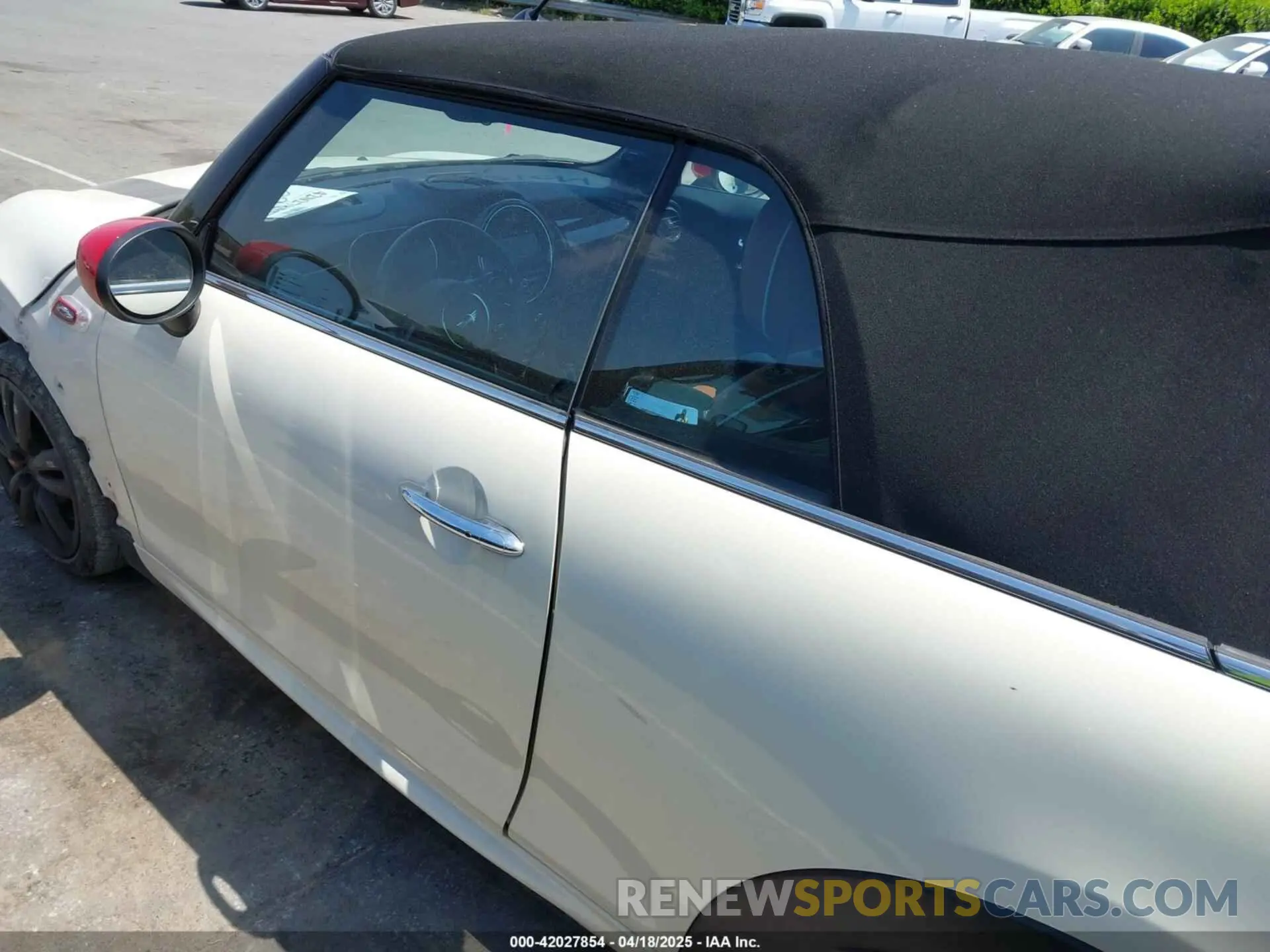 13 Photograph of a damaged car WMWWJ9C0XM3M07302 MINI CONVERTIBLE 2021