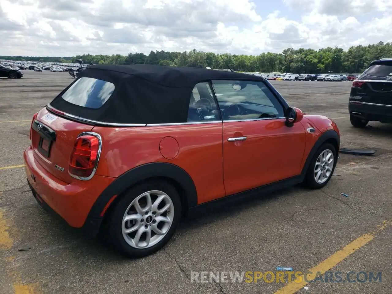 3 Photograph of a damaged car WMWWG5C56K3F79281 MINI COOPER 2019
