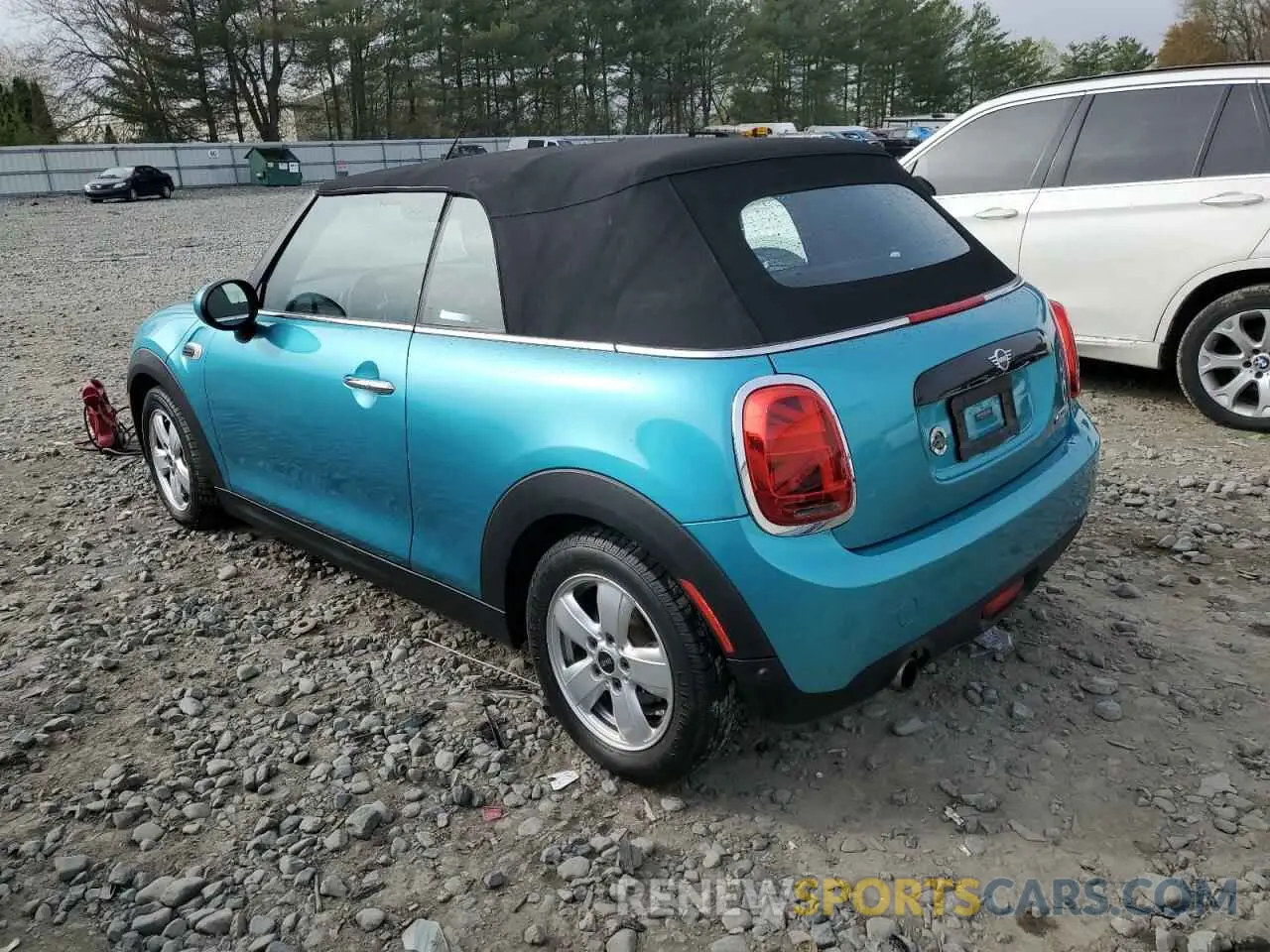 2 Photograph of a damaged car WMWWG5C58K3H09058 MINI COOPER 2019