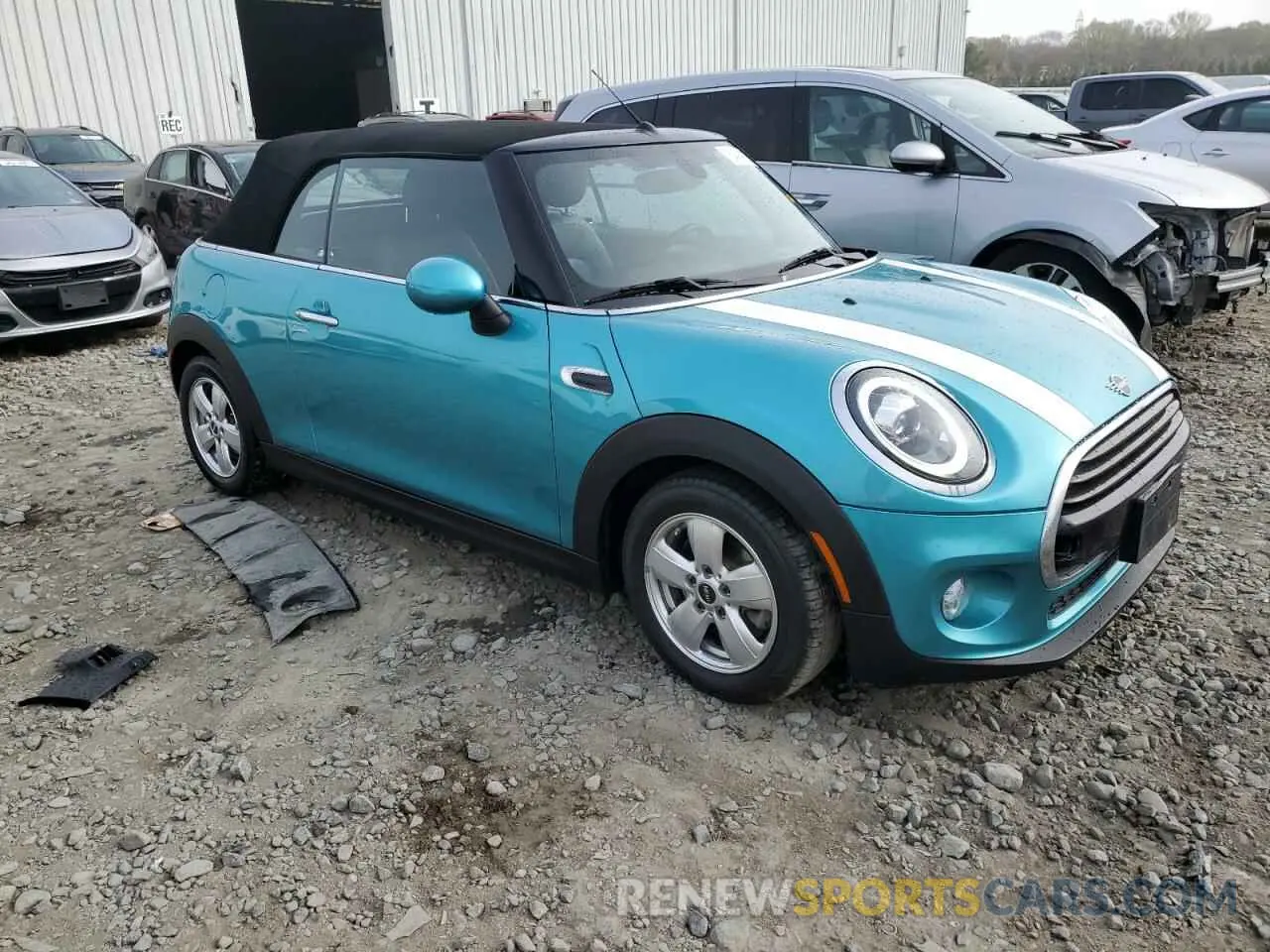 4 Photograph of a damaged car WMWWG5C58K3H09058 MINI COOPER 2019