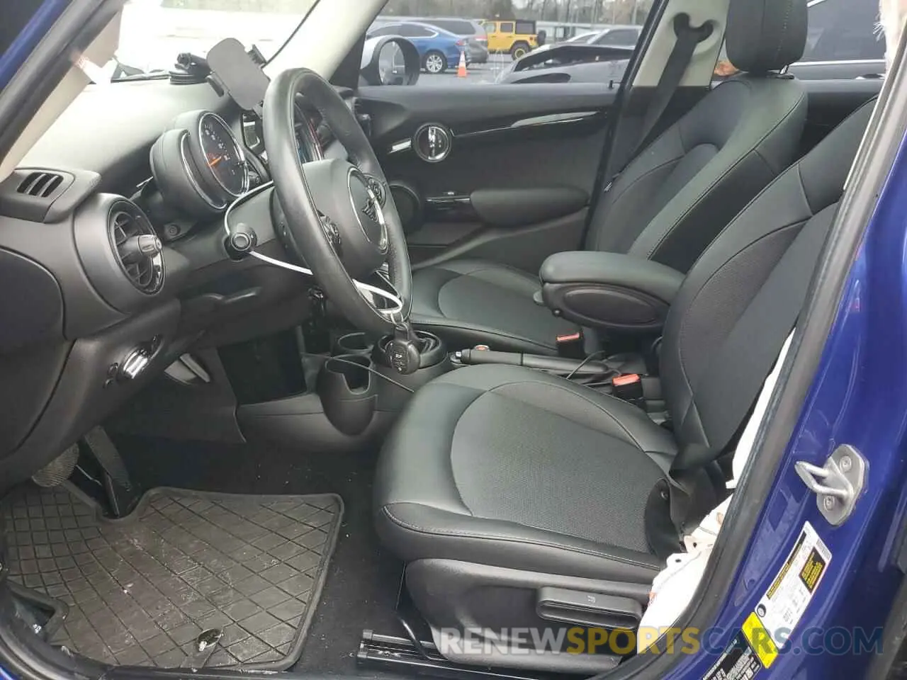 7 Фотография поврежденного автомобиля WMWXU1C56K2F81737 MINI COOPER 2019