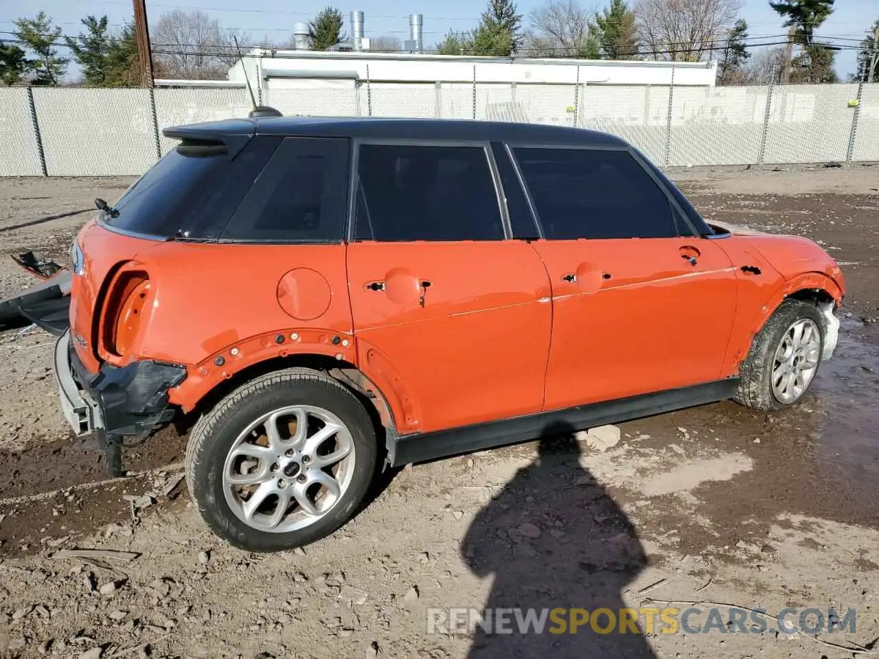 3 Photograph of a damaged car WMWXU1C56K2H74132 MINI COOPER 2019