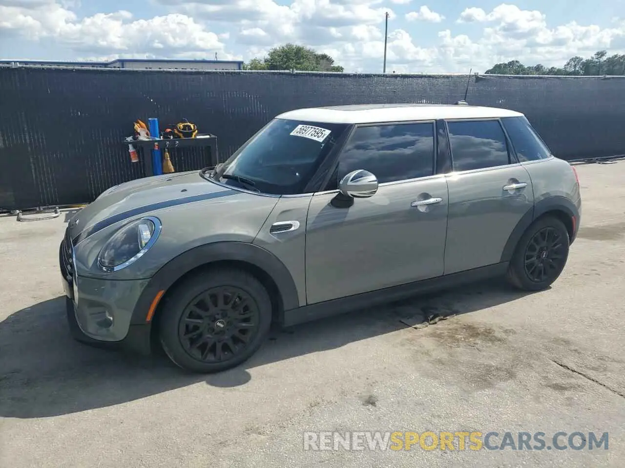1 Фотография поврежденного автомобиля WMWXU1C57K2J01783 MINI COOPER 2019