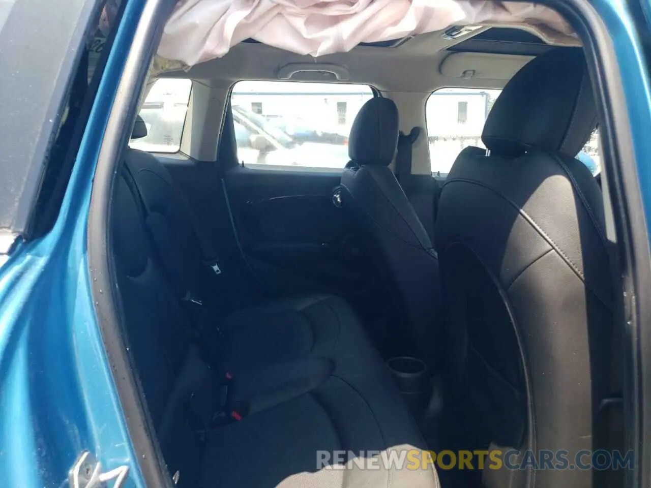 10 Photograph of a damaged car WMWXU3C59K2H88618 MINI COOPER 2019