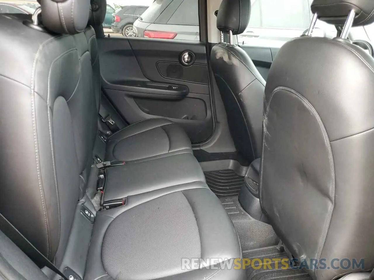 10 Photograph of a damaged car WMZYS7C52K3F45764 MINI COOPER 2019