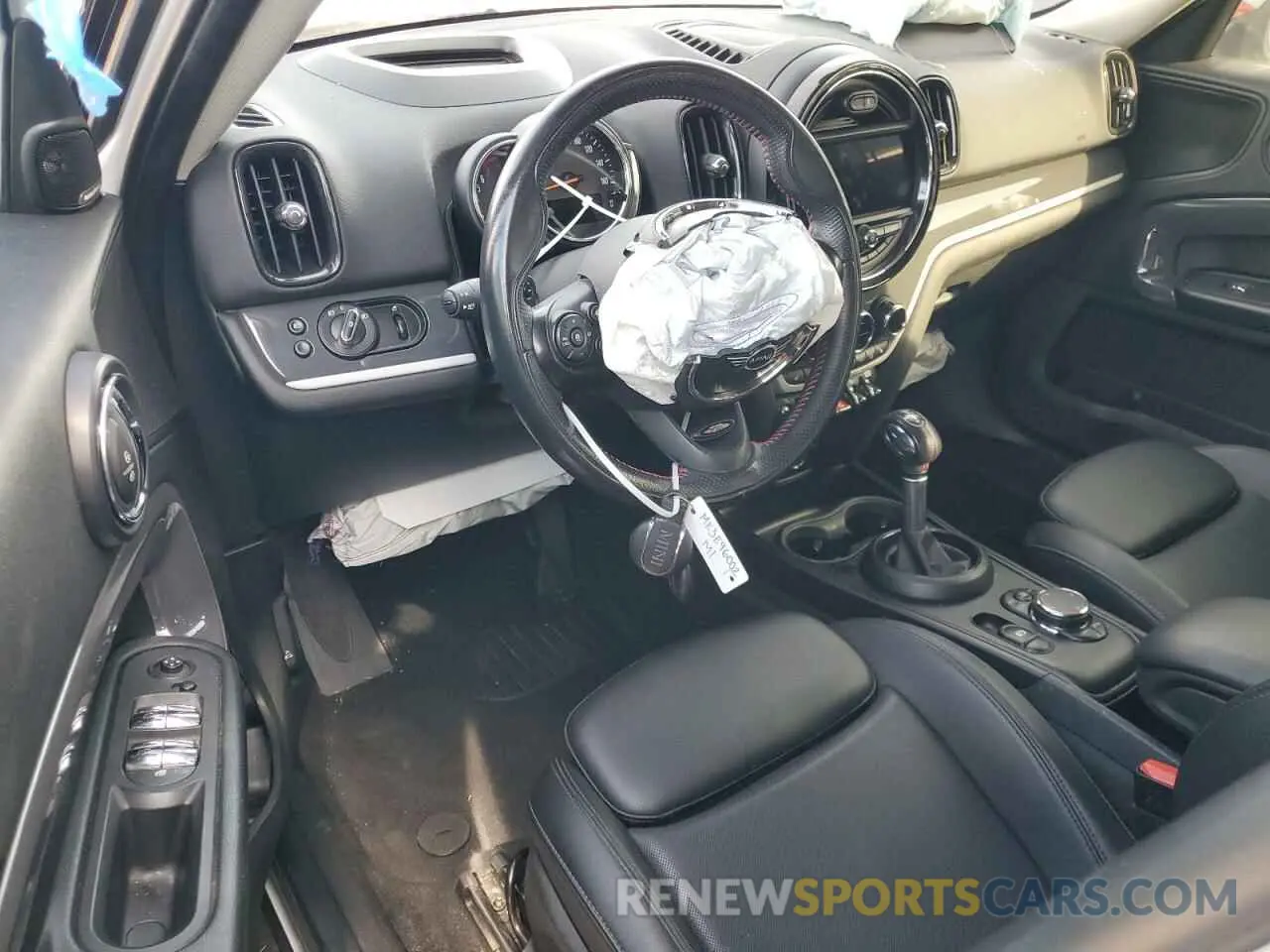 8 Фотография поврежденного автомобиля WMZYT3C55K3E96002 MINI COOPER 2019