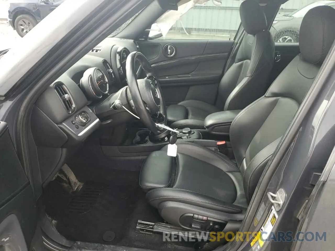 7 Фотография поврежденного автомобиля WMZYU7C53K3E57123 MINI COOPER 2019