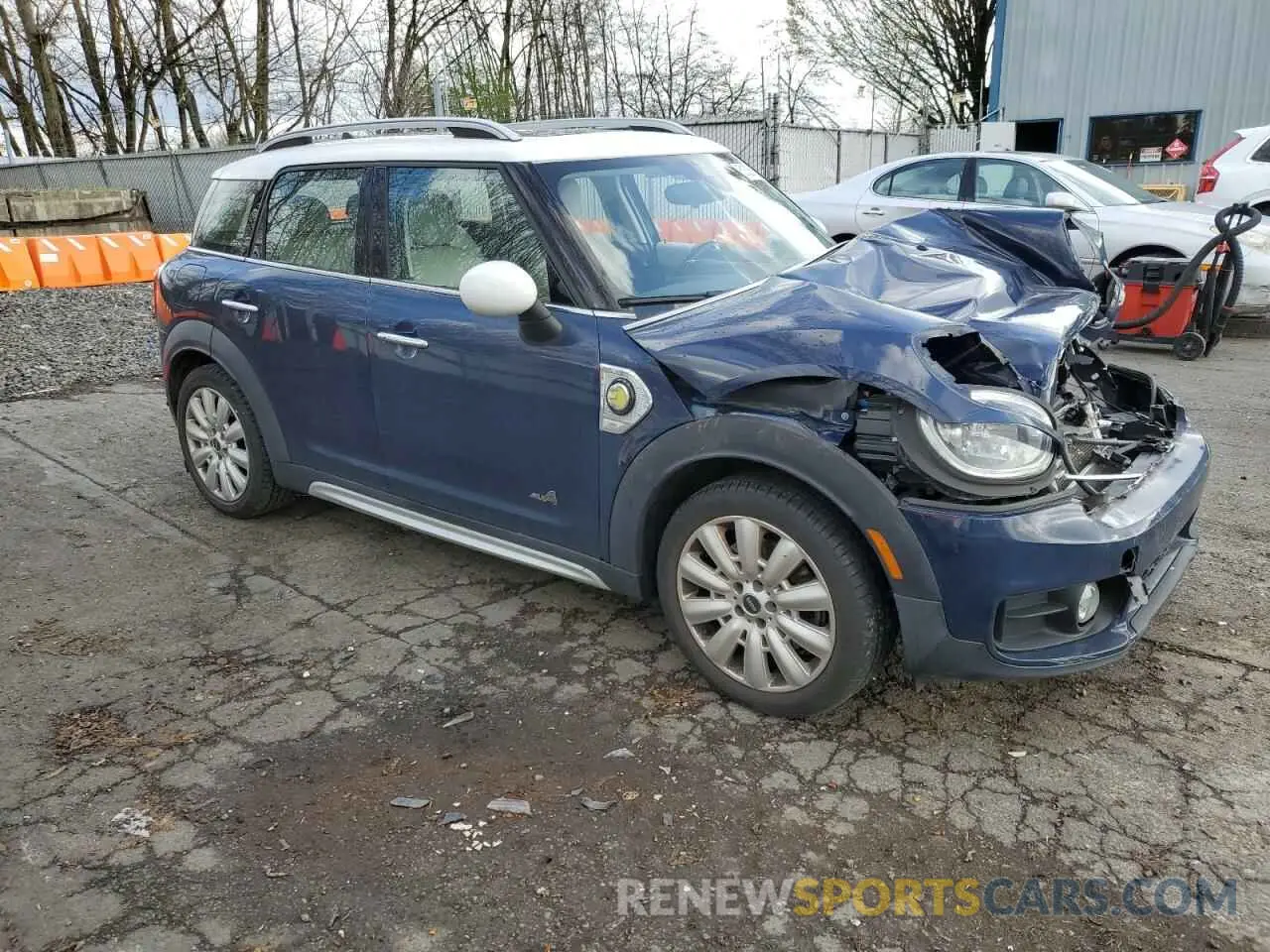 4 Фотография поврежденного автомобиля WMZYU7C58K3F93523 MINI COOPER 2019