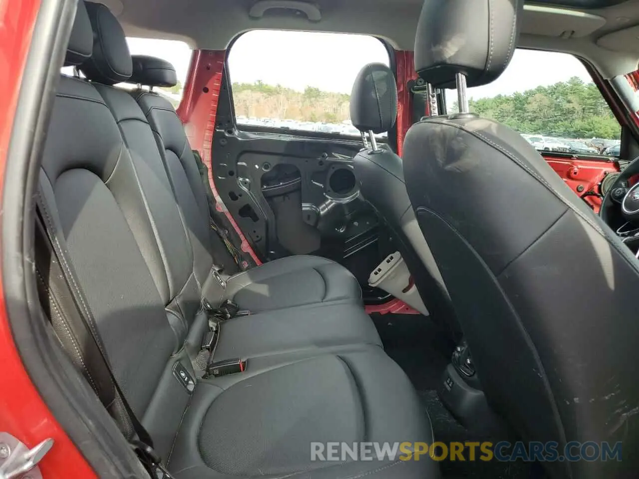 10 Photograph of a damaged car WMZYV5C53K3F57725 MINI COOPER 2019