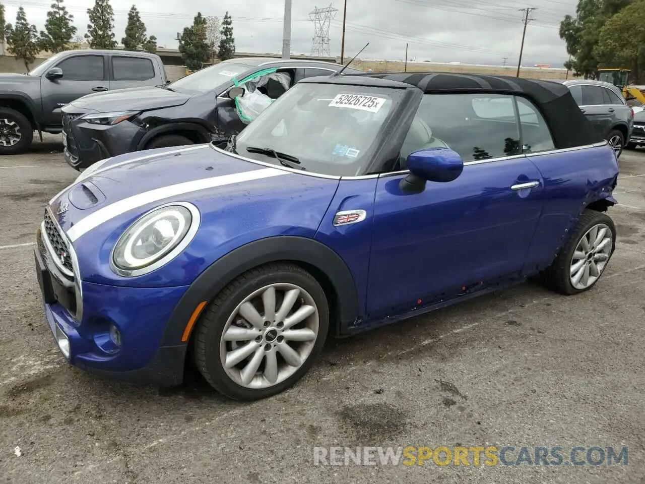 1 Фотография поврежденного автомобиля WMWWJ5C01L3L70762 MINI COOPER 2020