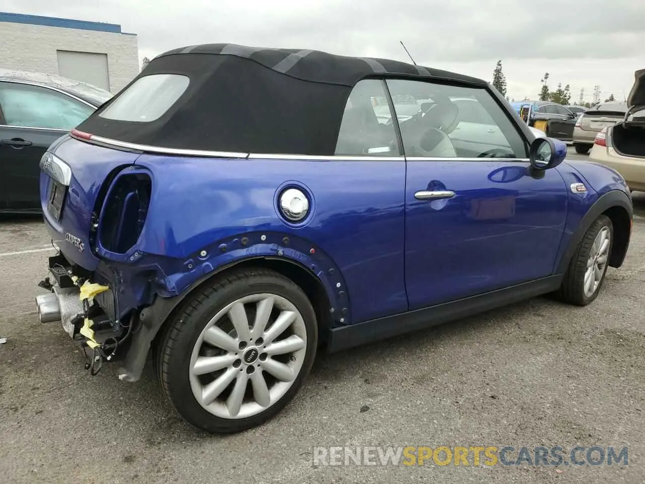 3 Фотография поврежденного автомобиля WMWWJ5C01L3L70762 MINI COOPER 2020