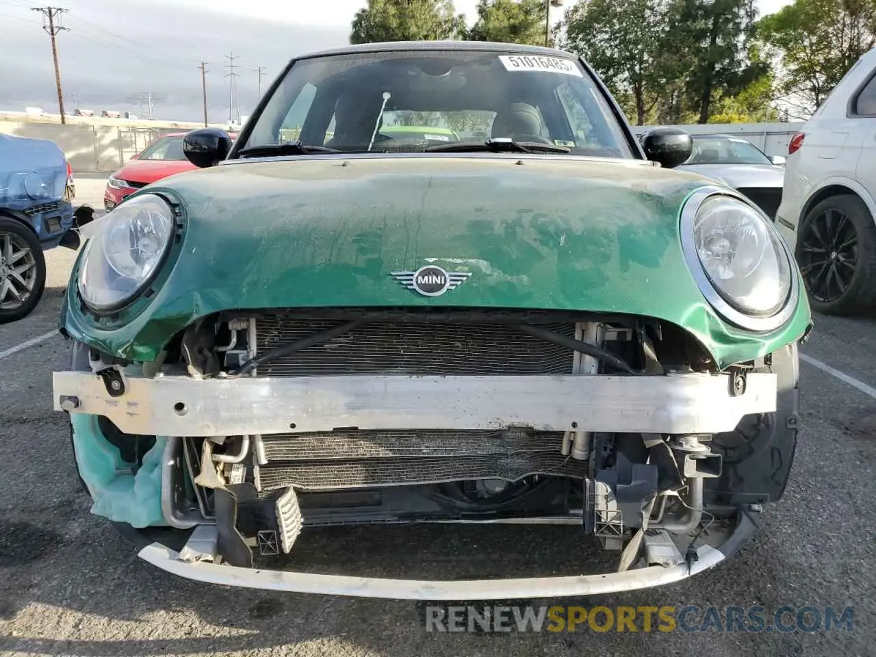 5 Фотография поврежденного автомобиля WMWXR3C00L2M30375 MINI COOPER 2020