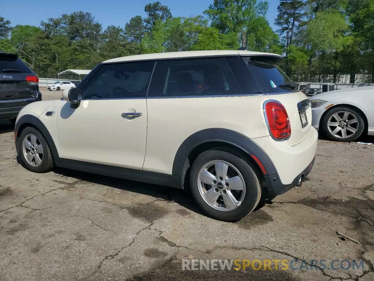 2 Photograph of a damaged car WMWXR3C0XL2M31386 MINI COOPER 2020