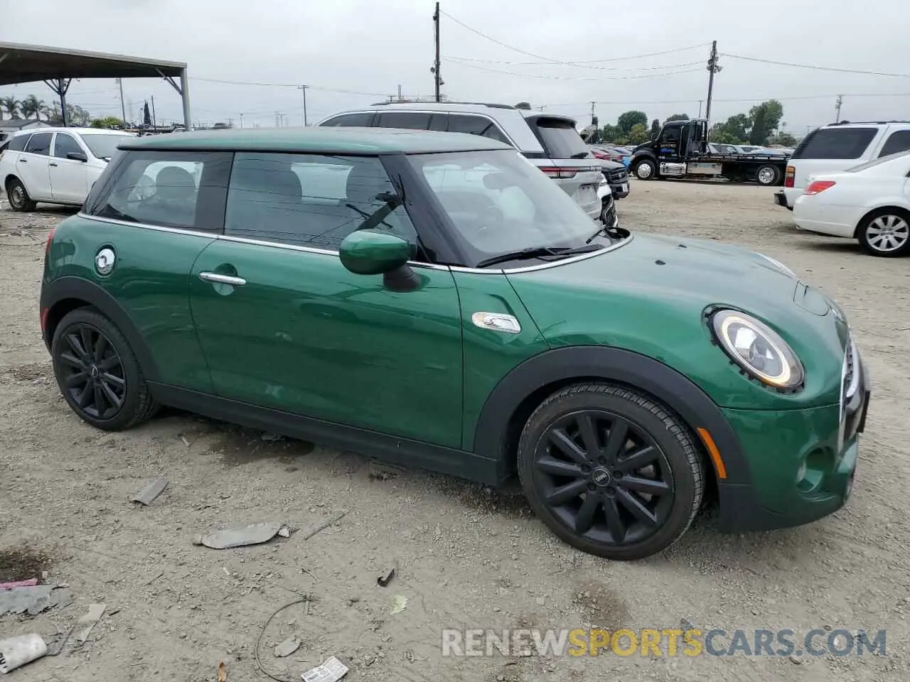 4 Photograph of a damaged car WMWXR5C02L2M30941 MINI COOPER 2020