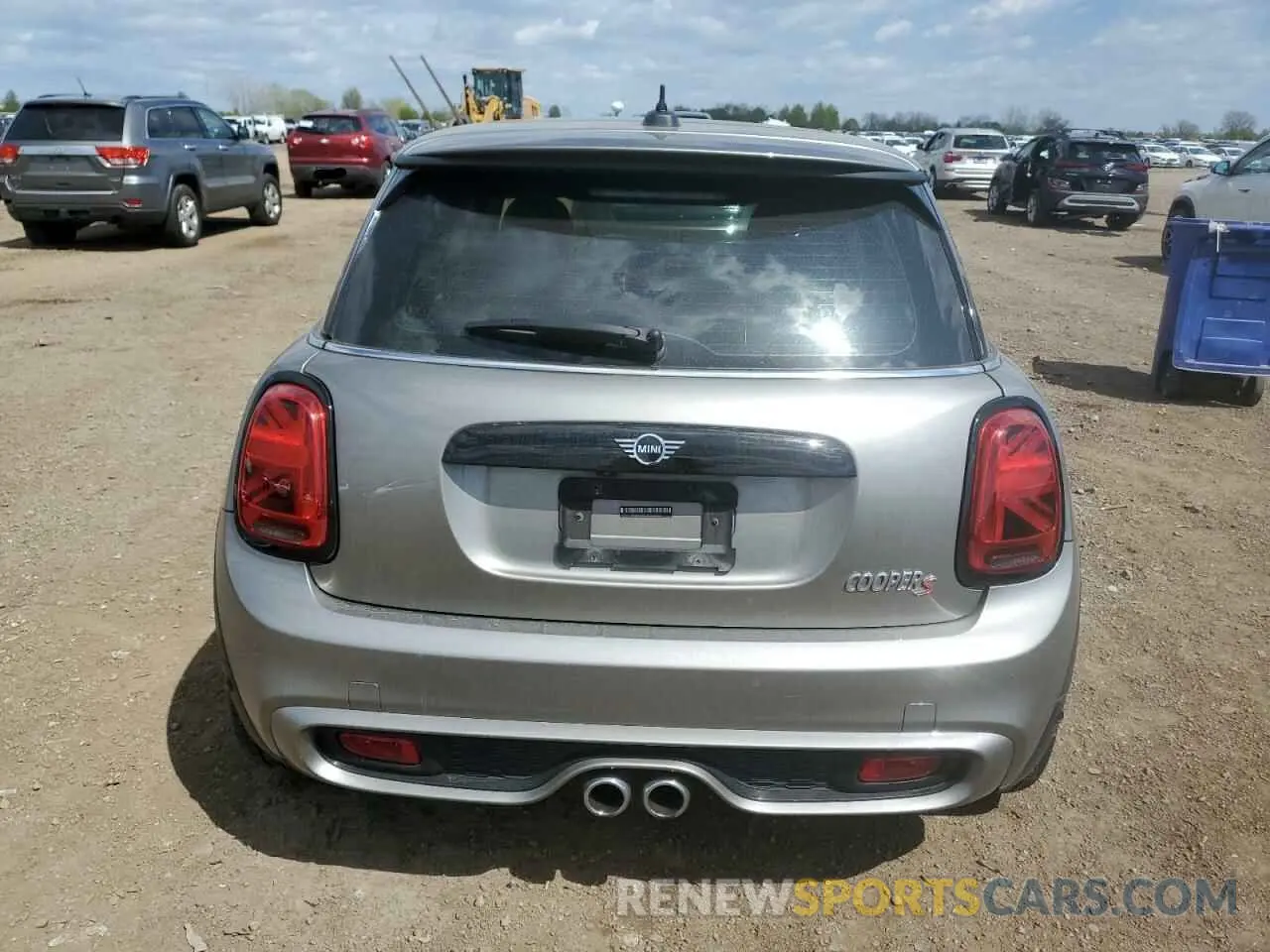 6 Photograph of a damaged car WMWXR5C07L2M30160 MINI COOPER 2020