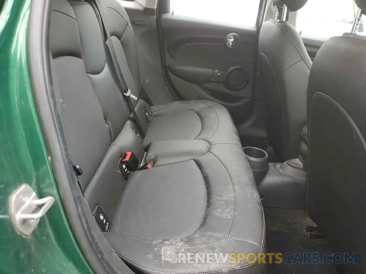 10 Фотография поврежденного автомобиля WMWXU7C06L2L35938 MINI COOPER 2020