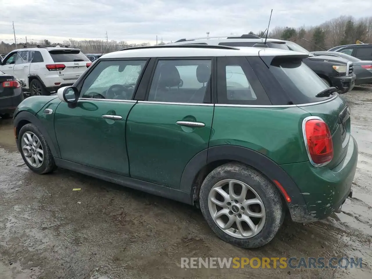 2 Фотография поврежденного автомобиля WMWXU7C06L2L35938 MINI COOPER 2020