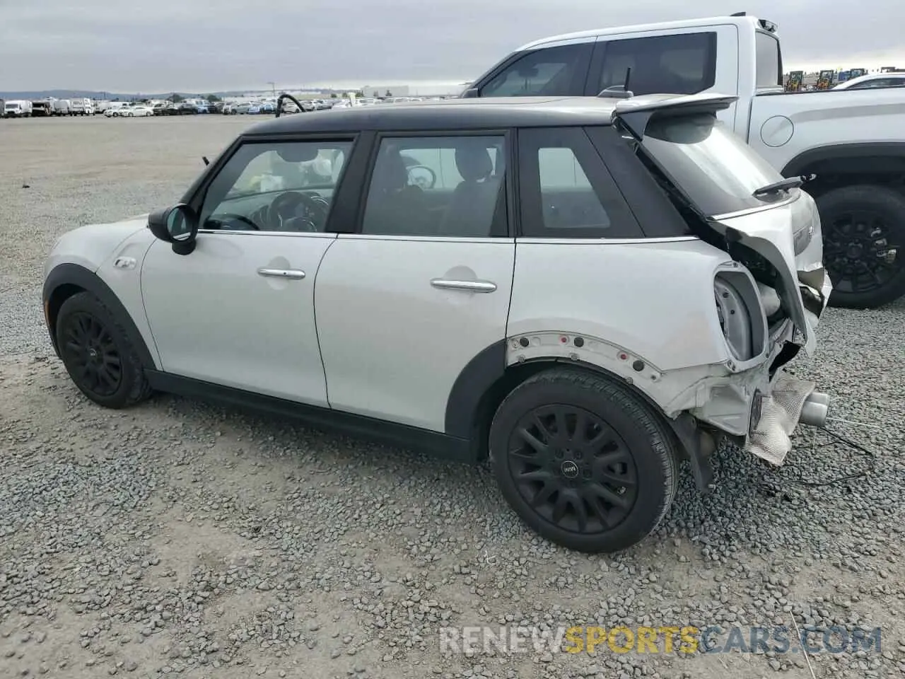 2 Photograph of a damaged car WMWXU9C00L2M07972 MINI COOPER 2020