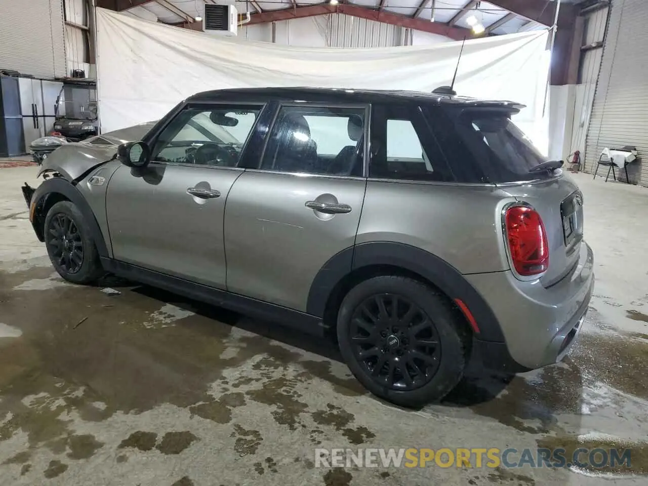 2 Photograph of a damaged car WMWXU9C08L2L54275 MINI COOPER 2020
