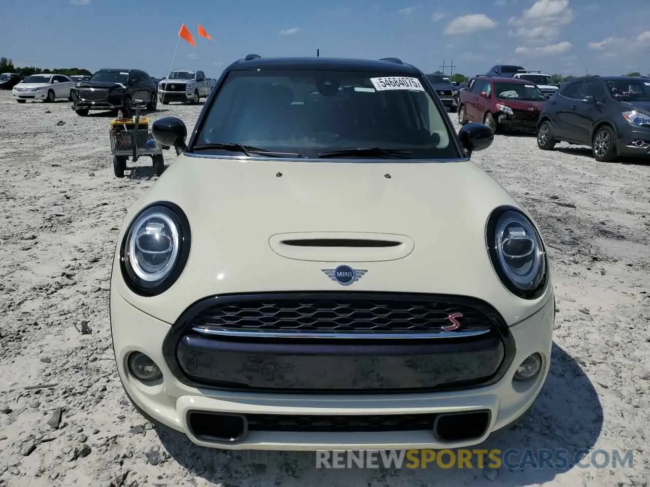 5 Photograph of a damaged car WMWXU9C0XL2L96205 MINI COOPER 2020