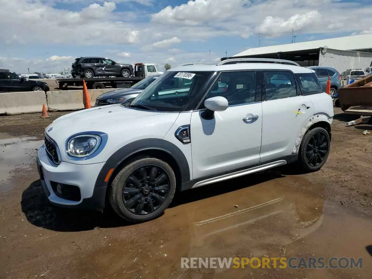 1 Фотография поврежденного автомобиля WMZYX1C01L3M15069 MINI COOPER 2020
