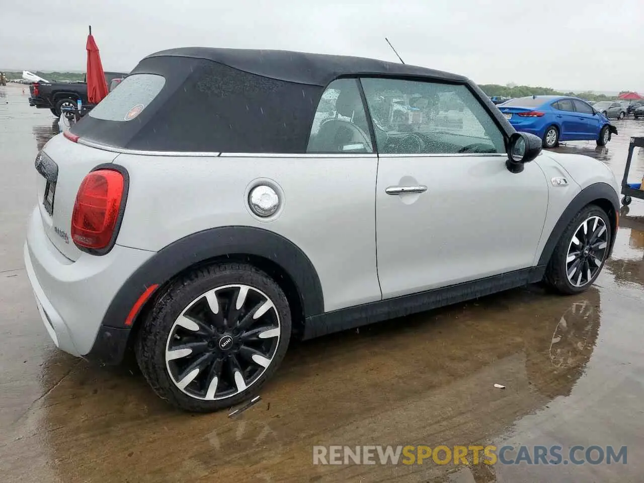 3 Photograph of a damaged car WMWWJ5C07M3M49127 MINI COOPER 2021