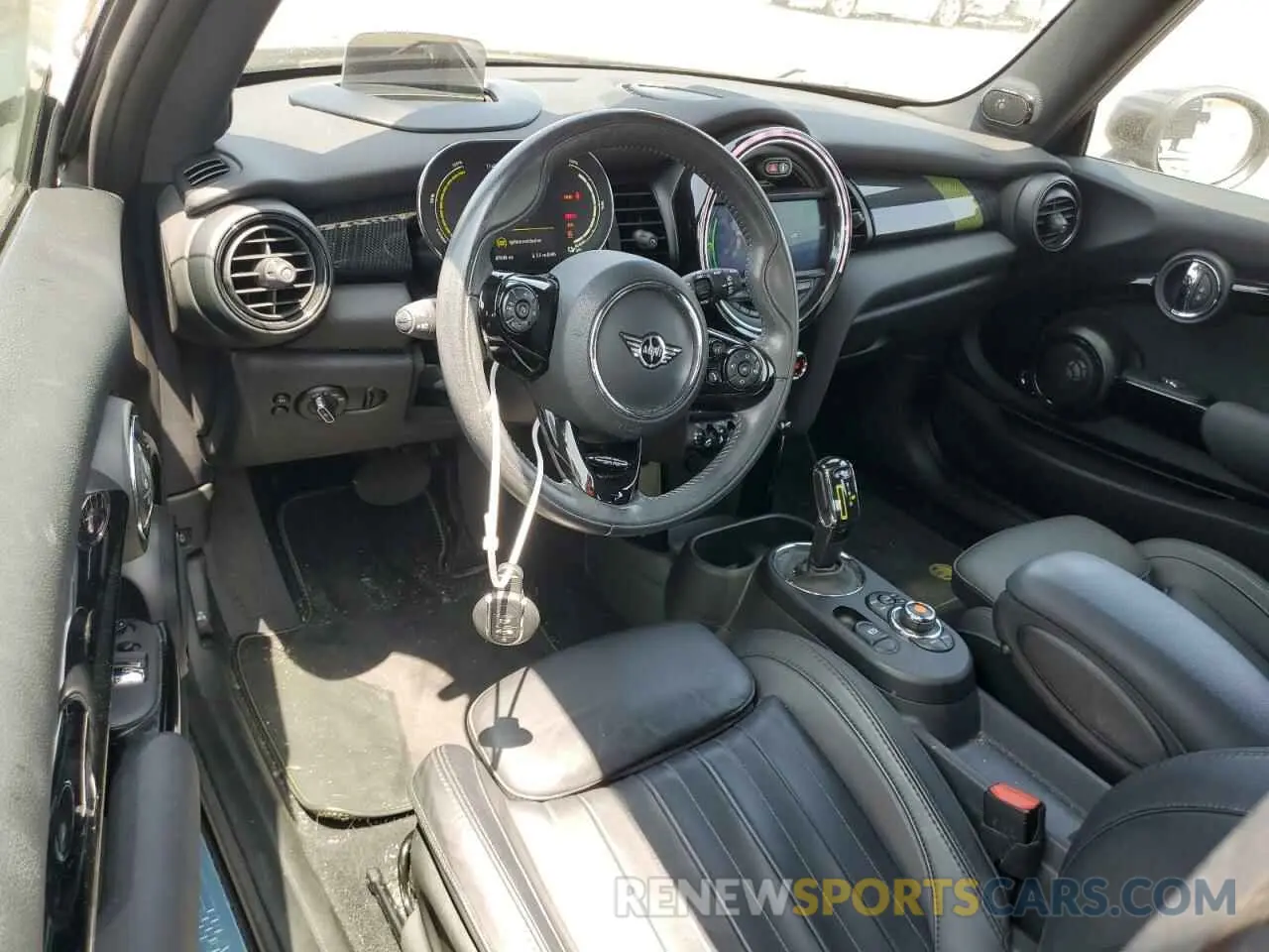 8 Фотография поврежденного автомобиля WMWXP3C0XM2N09933 MINI COOPER 2021
