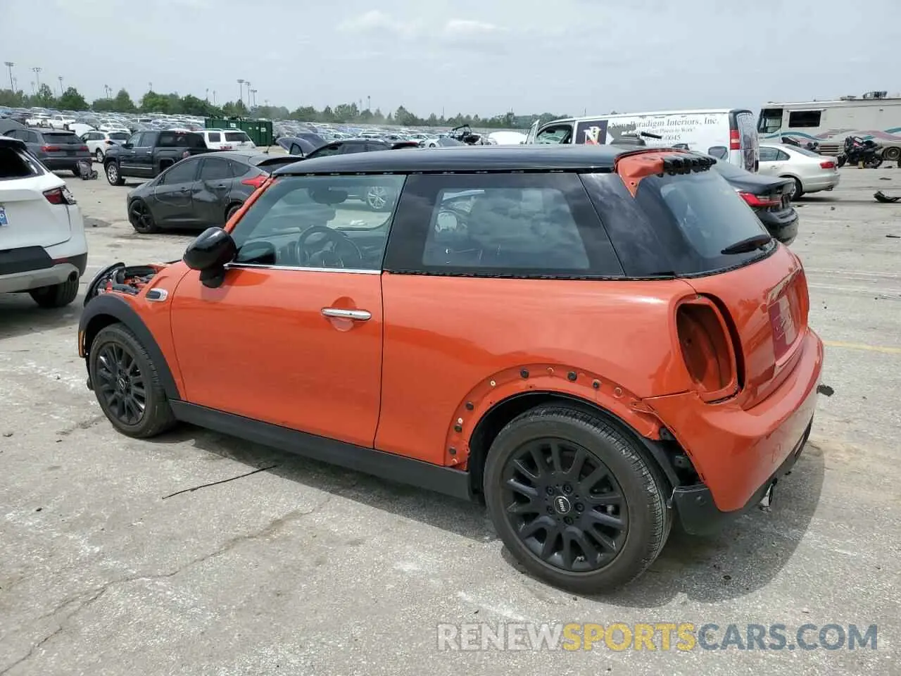 2 Фотография поврежденного автомобиля WMWXR3C03M2N94446 MINI COOPER 2021