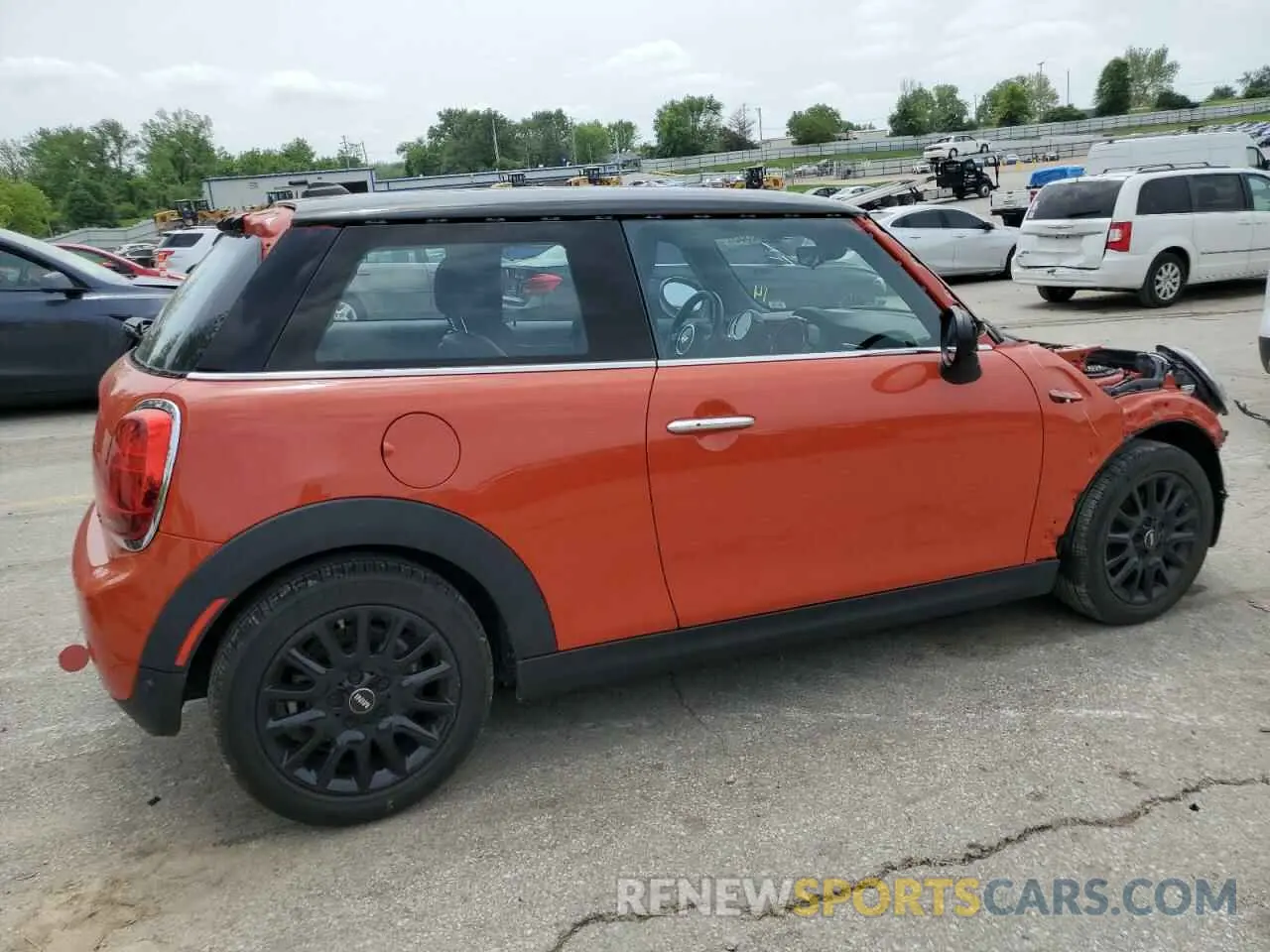 3 Фотография поврежденного автомобиля WMWXR3C03M2N94446 MINI COOPER 2021