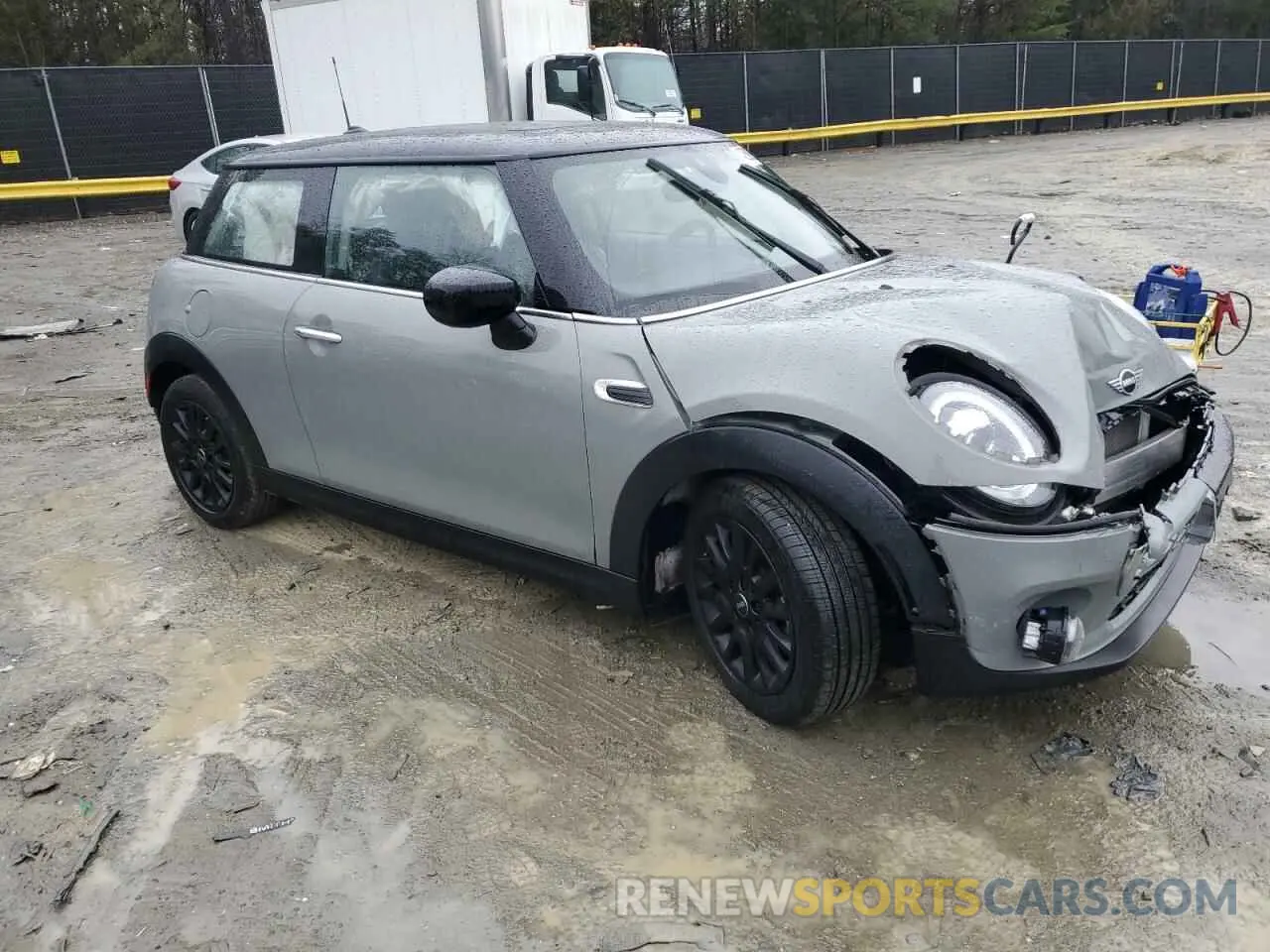 4 Фотография поврежденного автомобиля WMWXR3C04M2N98103 MINI COOPER 2021