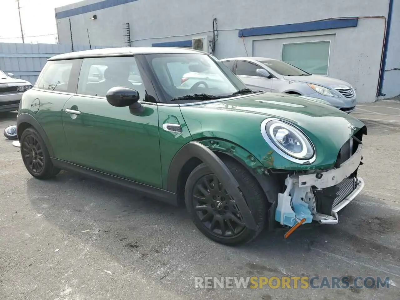4 Фотография поврежденного автомобиля WMWXR3C0XM2P13271 MINI COOPER 2021