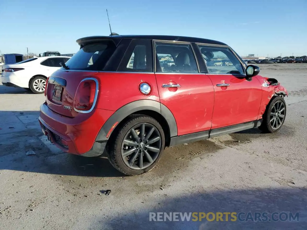 3 Photograph of a damaged car WMWXU9C08M2P30720 MINI COOPER 2021
