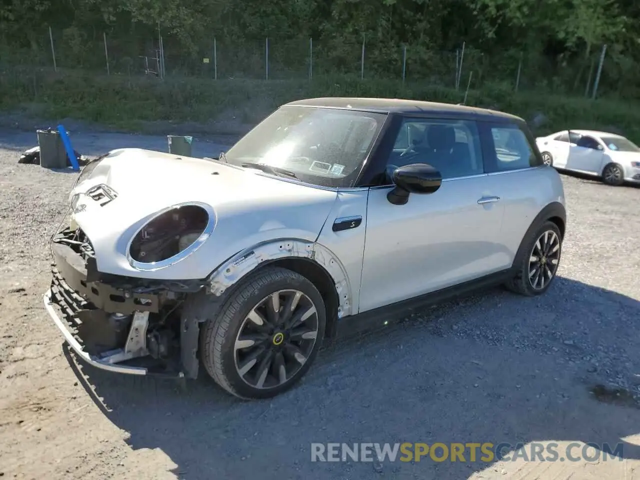 1 Photograph of a damaged car WMW13DJ02N2R93429 MINI COOPER 2022