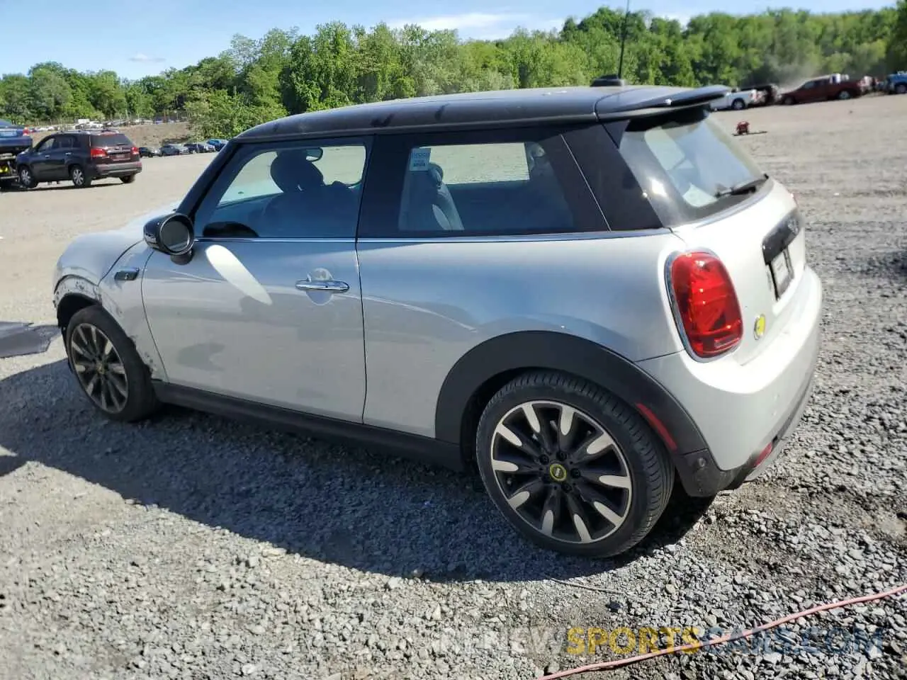 2 Photograph of a damaged car WMW13DJ02N2R93429 MINI COOPER 2022