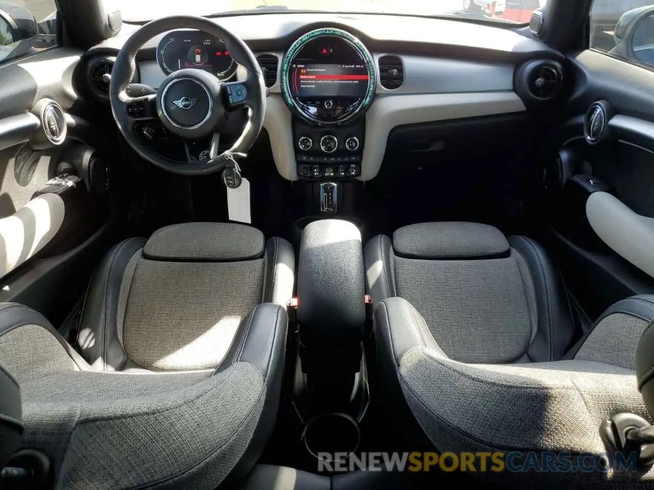 8 Фотография поврежденного автомобиля WMW13DJ05N2P69426 MINI COOPER 2022
