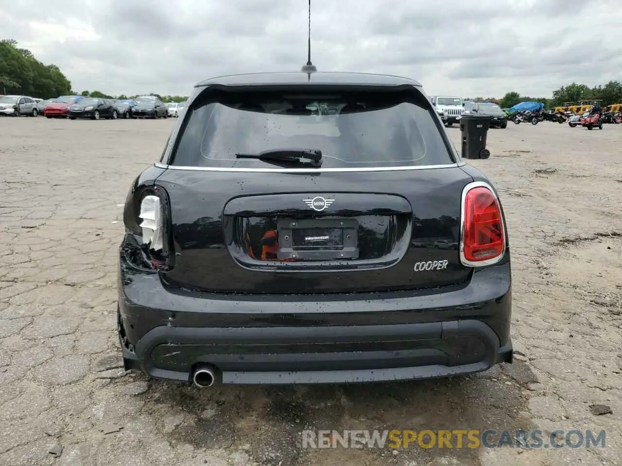 6 Photograph of a damaged car WMW33DK0XN2R83836 MINI COOPER 2022
