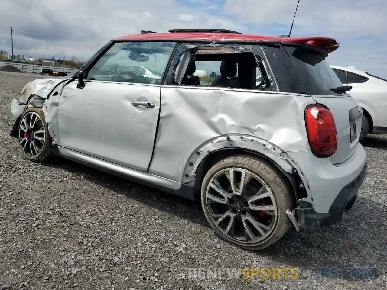 2 Фотография поврежденного автомобиля WMW73DH04N2P73922 MINI COOPER 2022